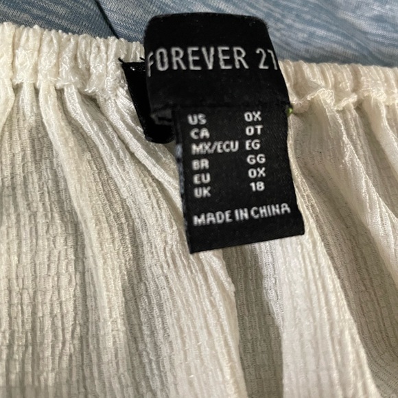 short sleeve top crop - Picture 2 of 3